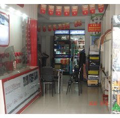 車匯汽車美容服務(wù)部 專業(yè)呵護(hù)，讓您的愛(ài)車煥然一新